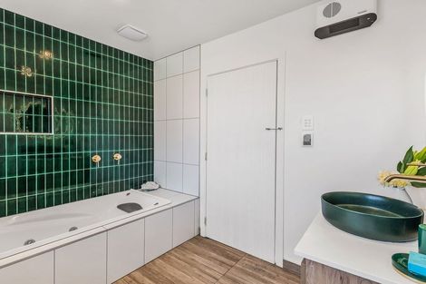 Photo of property in 73 Bentley Street, Russley, Christchurch, 8042