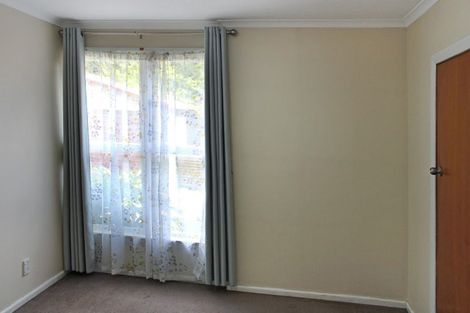 Photo of property in 5 Nyton Place, Bryndwr, Christchurch, 8053