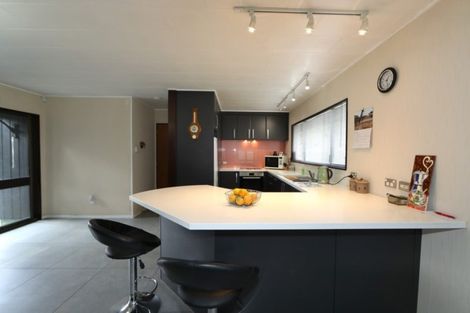 Photo of property in 194 Flaxmere Avenue, Flaxmere, Hastings, 4120