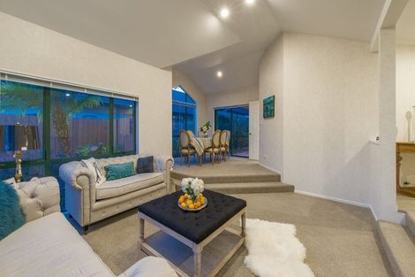 Photo of property in 8 Caldbeck Rise, Northpark, Auckland, 2013