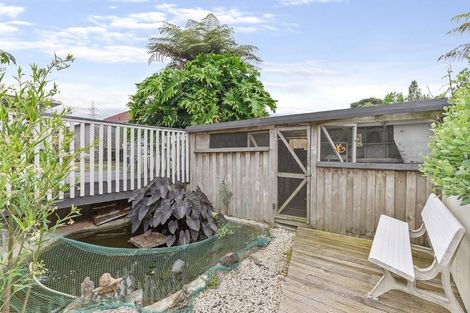 Photo of property in 28 Lowtherhurst Road, Massey, Auckland, 0614