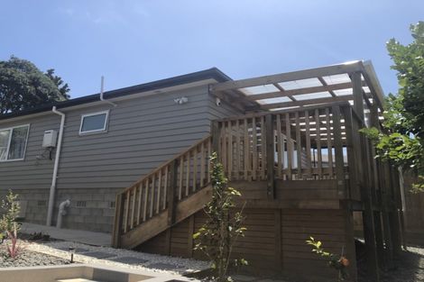 Photo of property in 8 Advene Road, Cockle Bay, Auckland, 2014