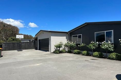 Photo of property in 28a Paetawa Road, Peka Peka, Waikanae, 5391