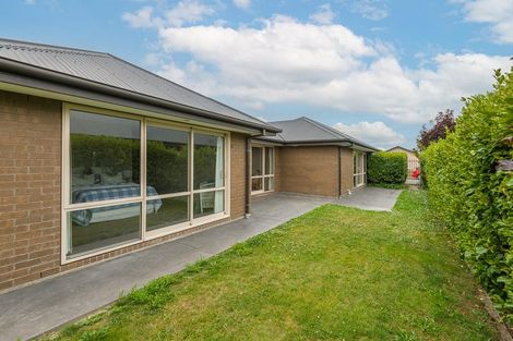 Photo of property in 8 Gosling Crescent, Halswell, Christchurch, 8025