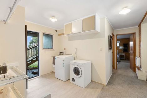Photo of property in 2 Dunraven Place, Torbay, Auckland, 0630