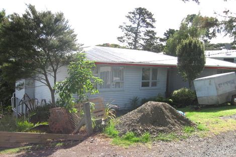 Photo of property in 600 Glenfield Road, Bayview, Auckland, 0629