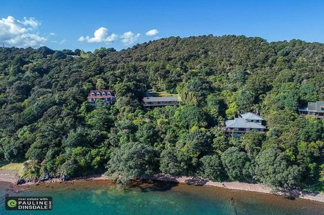 Photo of property in 206 Manganese Point Road, Tamaterau, Whangarei, 0174