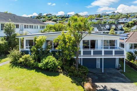 Photo of property in 9 Annan Grove, Papakowhai, Porirua, 5024