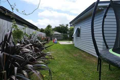 Photo of property in 37 Gallipoli Place, Paraparaumu, 5032