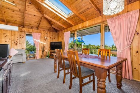 Photo of property in 104 Ringawhati Road, Otaki, 5583