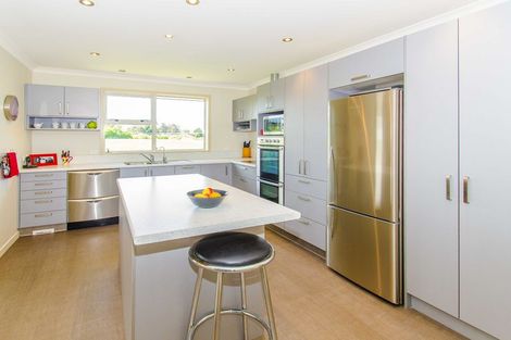 Photo of property in 28 Holyport Close, Fairfield, Dunedin, 9018