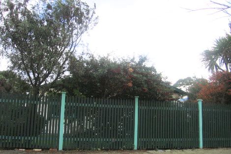 Photo of property in 32 Kingswood Street, Takaro, Palmerston North, 4412
