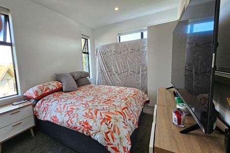 Photo of property in 11/10 Fathom Place, Te Atatu Peninsula, Auckland, 0610