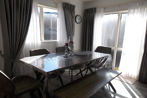 Photo of property in 107 Ashton Fitchett Drive, Brooklyn, Wellington, 6021