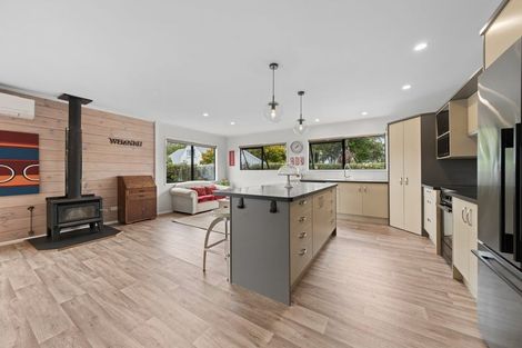 Photo of property in 1 Whitcombe Street, Lepperton, New Plymouth, 4373