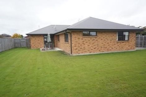 Photo of property in 21 Aspen Street, Rangiora, 7400