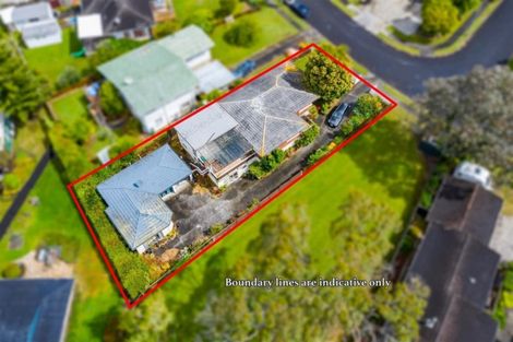 Photo of property in 36 Jade Avenue, Pakuranga Heights, Auckland, 2010