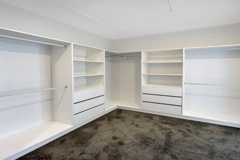 Photo of property in 7a Ballial Place, West Harbour, Auckland, 0618