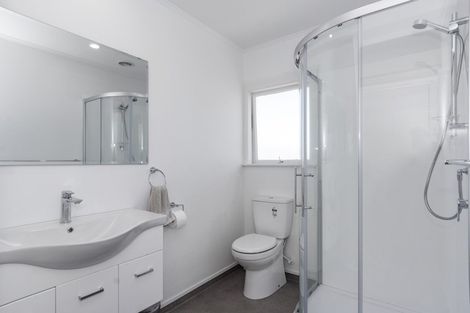 Photo of property in 46 Pitau Road, Mount Maunganui, 3116