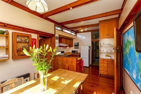 Photo of property in 103 Gover Street, New Plymouth, 4310