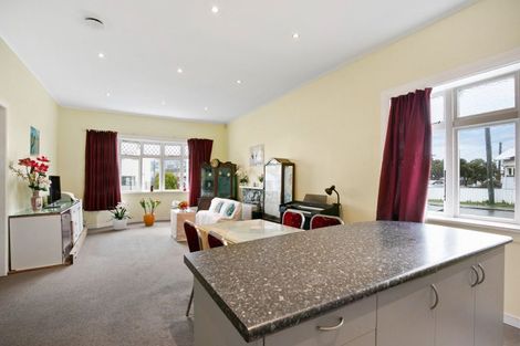 Photo of property in 71 Kauri Street, Miramar, Wellington, 6022