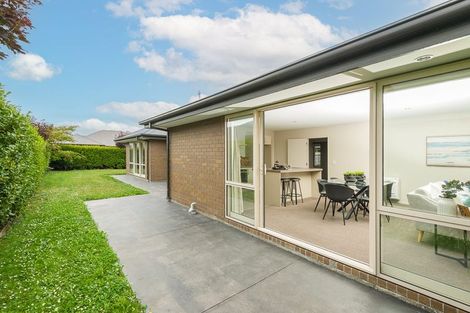 Photo of property in 8 Gosling Crescent, Halswell, Christchurch, 8025