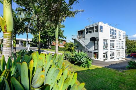 Photo of property in 2/27 Piccadilly Place, Kohimarama, Auckland, 1071