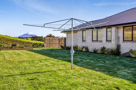 Photo of property in 32 Larlin Drive, Hawera, 4675