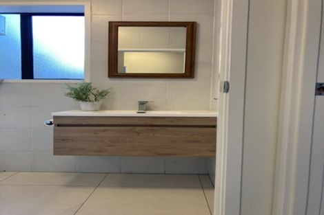 Photo of property in 1/57 Litten Road, Cockle Bay, Auckland, 2014