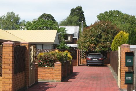 Photo of property in 1/20 Momorangi Crescent, Redwood, Christchurch, 8051