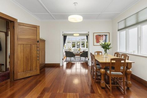 Photo of property in 11 Firth Terrace, Karori, Wellington, 6012