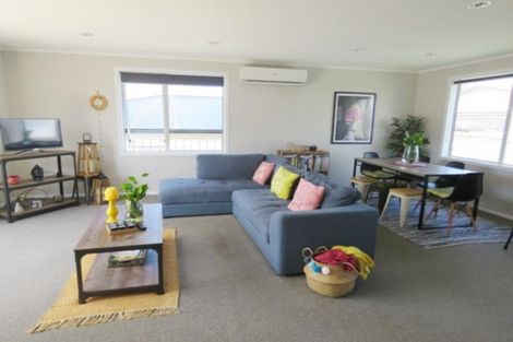 Photo of property in 5a Maire Street, Inglewood, 4330