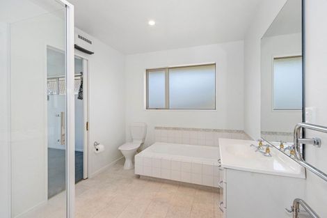 Photo of property in 46 Glasnevin Drive, Casebrook, Christchurch, 8051