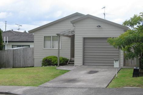 Photo of property in 2/93 Trias Road, Totara Vale, Auckland, 0629