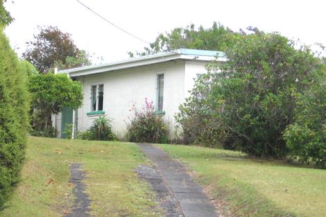 Photo of property in 2a Christina Avenue, Te Atatu South, Auckland, 0602