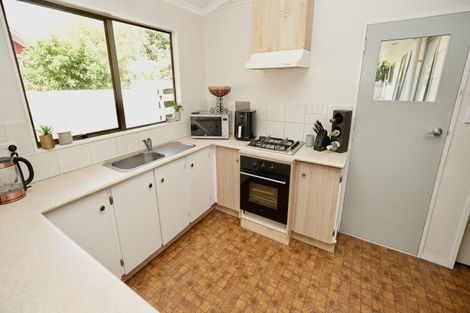Photo of property in 62 Acacia Street, Kelvin Grove, Palmerston North, 4414