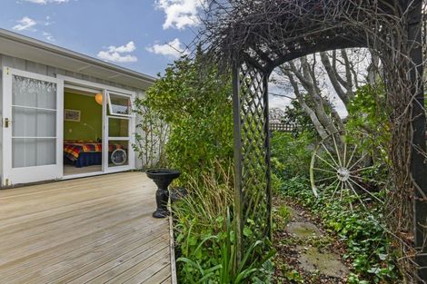 Photo of property in 6 Carl Avenue, Havelock North, 4130