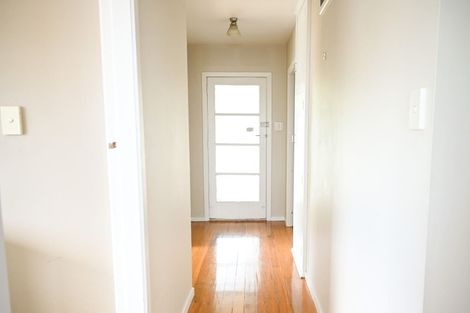 Photo of property in 21 Wildwood Avenue, Wainoni, Christchurch, 8061