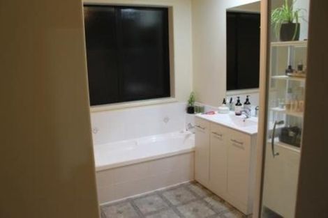 Photo of property in 718 Gloucester Road, Papamoa Beach, Papamoa, 3118