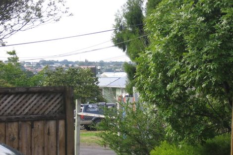 Photo of property in 45 Lynwood Road, New Lynn, Auckland, 0600