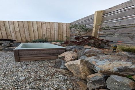 Photo of property in 9 Rifleman Lane, Redcliffs, Christchurch, 8081