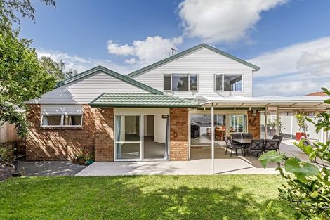 Photo of property in 26 Bundoran Way, Pinehill, Auckland, 0632