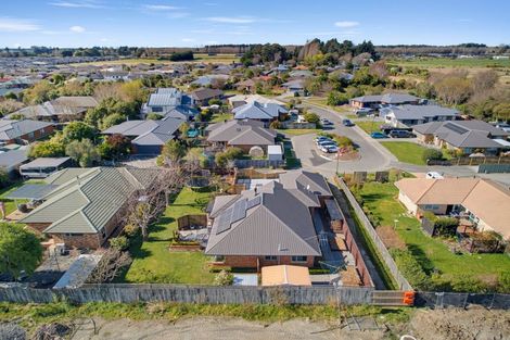 Photo of property in 33 Panckhurst Drive, Woodend, 7610