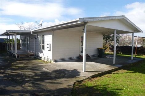 Photo of property in 2 Fields Road, Manurewa, Auckland, 2102
