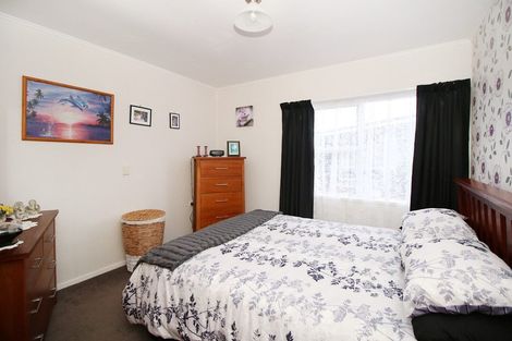 Photo of property in 24 Chelwood Street, Takaro, Palmerston North, 4412