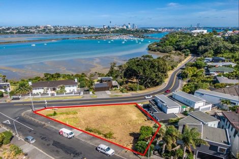 Photo of property in 165 Paritai Drive, Orakei, Auckland, 1071