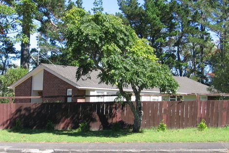 Photo of property in 63 Oreil Avenue, West Harbour, Auckland, 0618