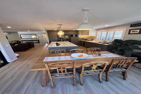 Photo of property in 115a Rosario Crescent, Red Beach, 0932