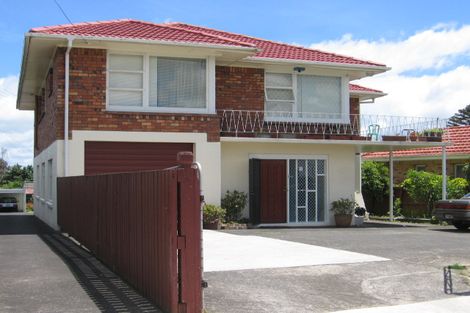 Photo of property in 2/73 Wyllie Road, Papatoetoe, Auckland, 2025