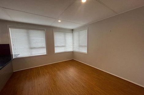 Photo of property in 25 Astley Avenue, New Lynn, Auckland, 0600